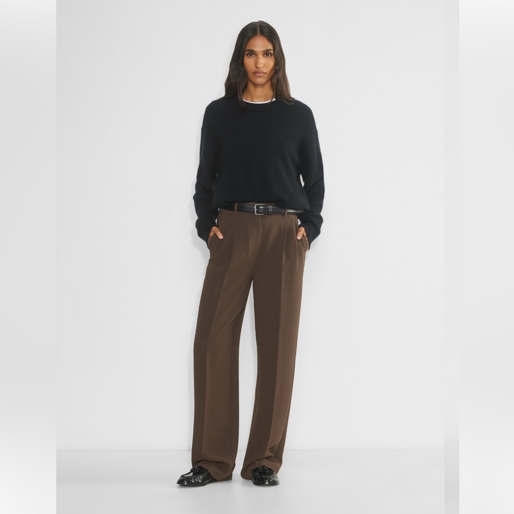 Aritzia Wilfred Effortless Pants in Chocolate Brown Size 4, Like New
